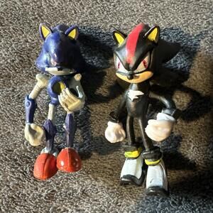 Sega Sonic The Hedgehog PVC Cake Toppers 3” Lot Of Two